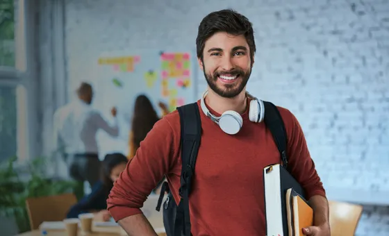Estagiária no ambiente de trabalho